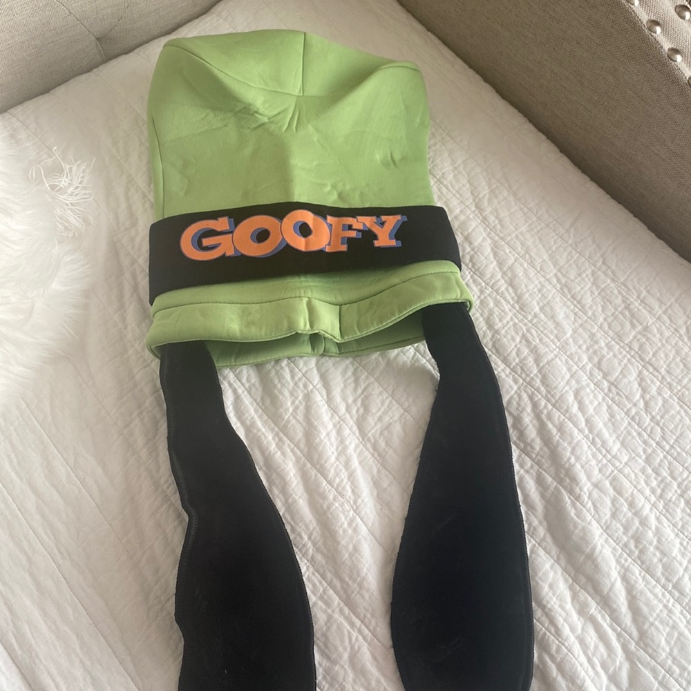 Disney goofy hat